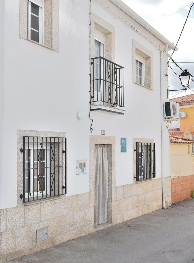 Suenos De Monfrague Guest House Torrejon el Rubio Exterior photo